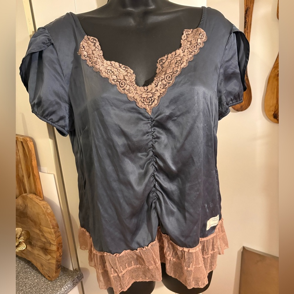 Blue Silk blouse with lace detail